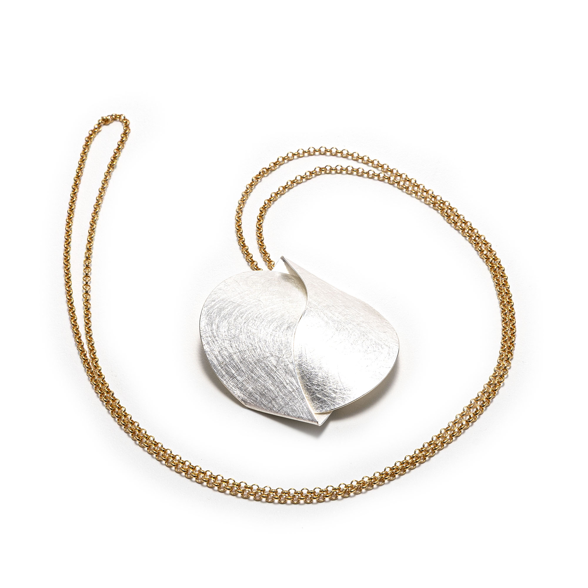 Langer Halsschmuck "Pendelblüte"