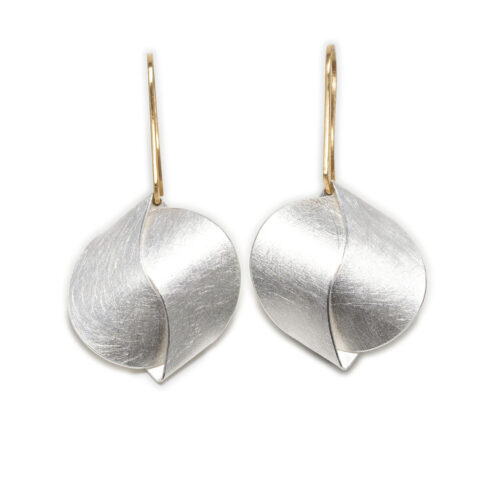 Ohrhänger "Pendelblüte"