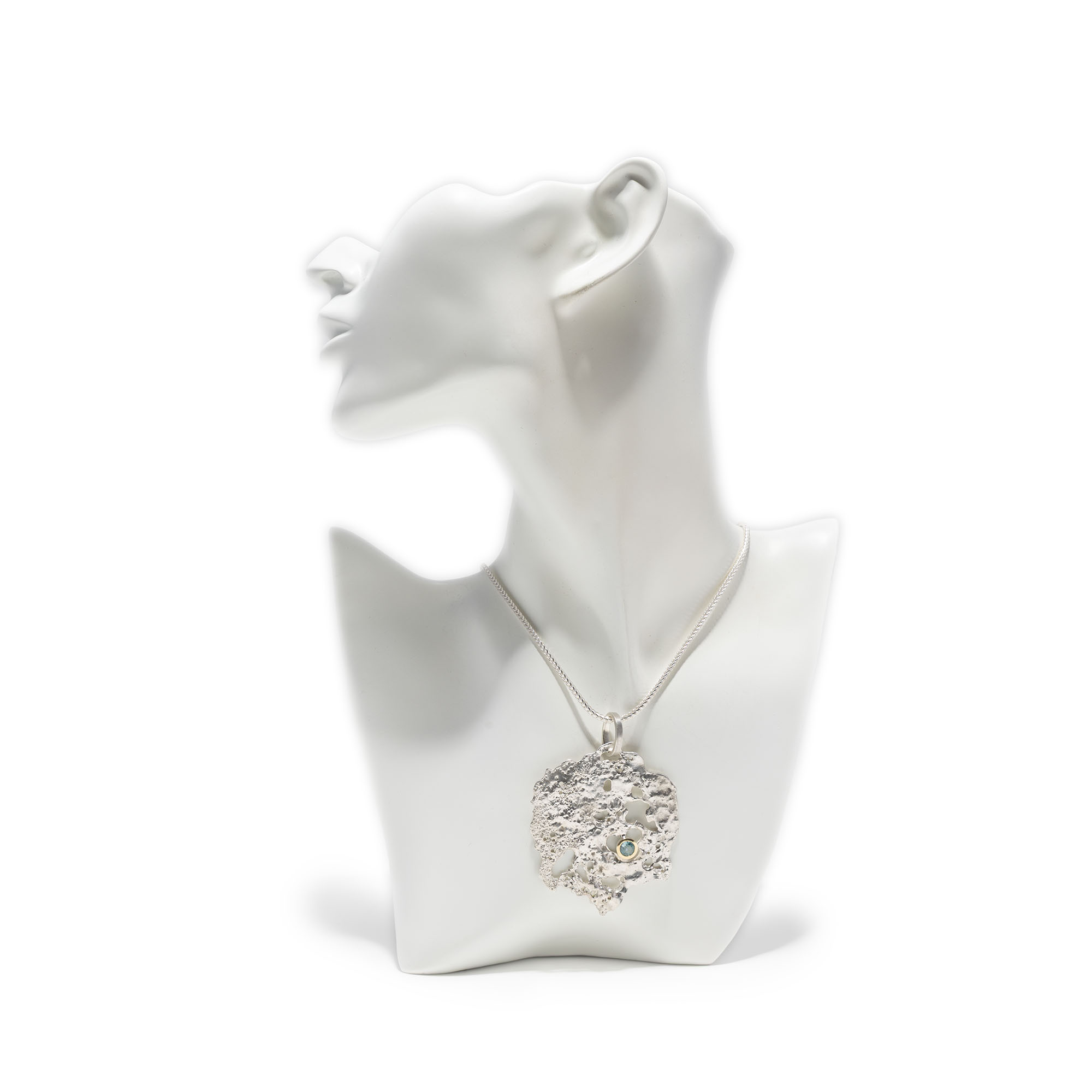 Anhänger "Snow Flake Flower", mit blauem Zirkon